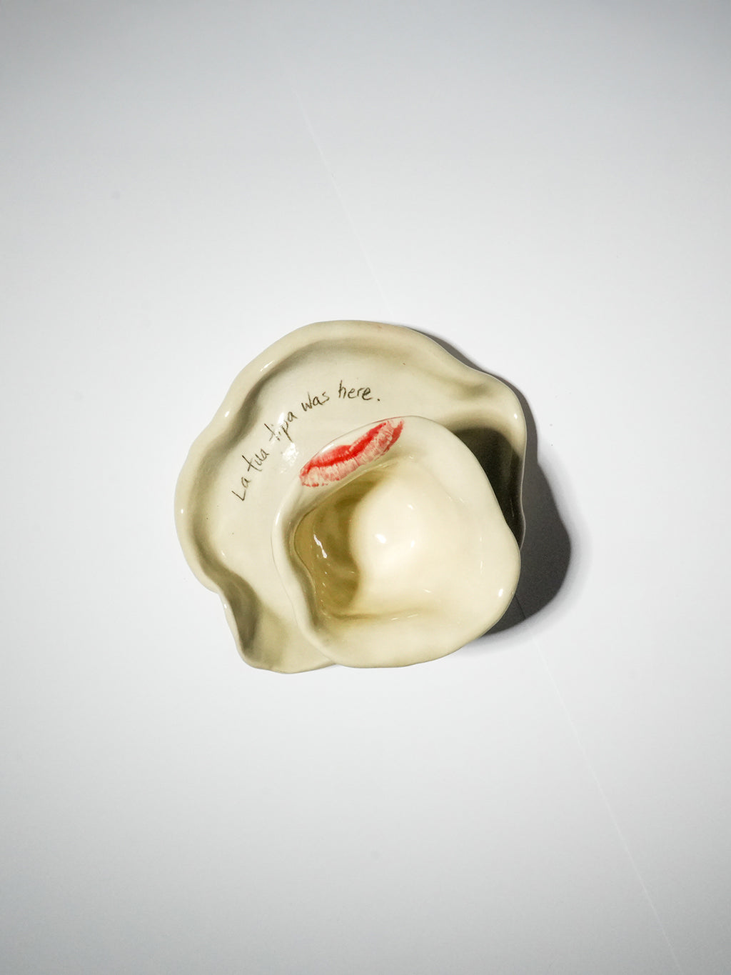 Handmade ceramic espresso cup, La Tua Tipa Was Here, detail